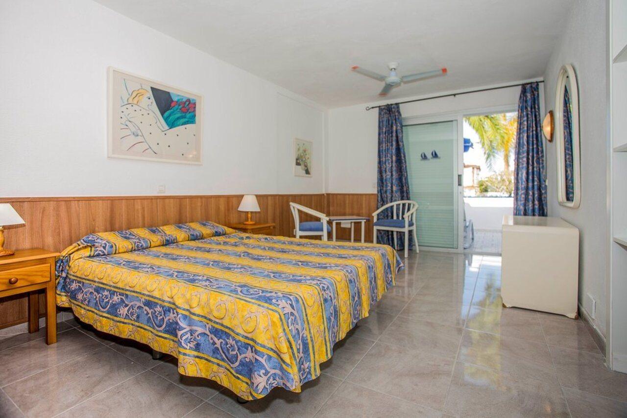 אדחה Apartamentos Puerto Colon Club מראה חיצוני תמונה