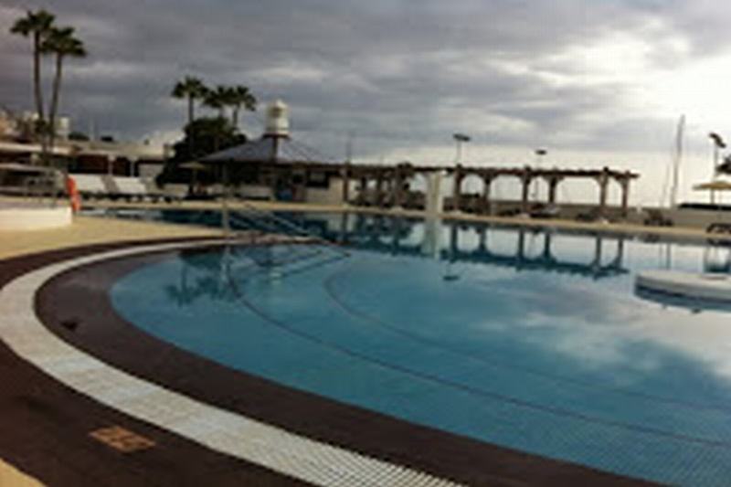 אדחה Apartamentos Puerto Colon Club מראה חיצוני תמונה